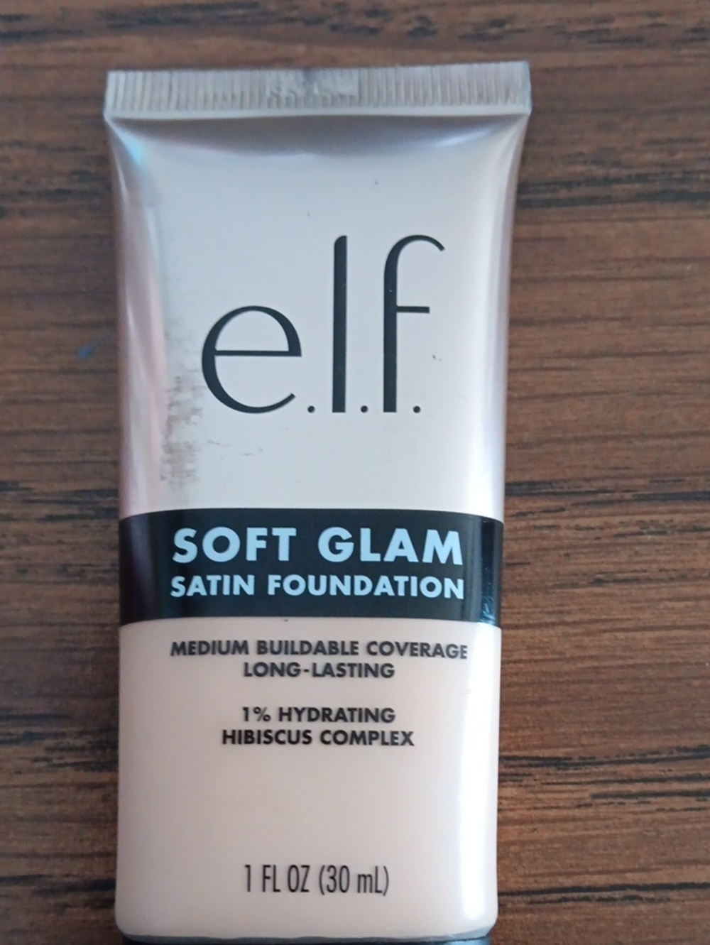 Elf Soft Glam Satin Foundation Light Neutral #21